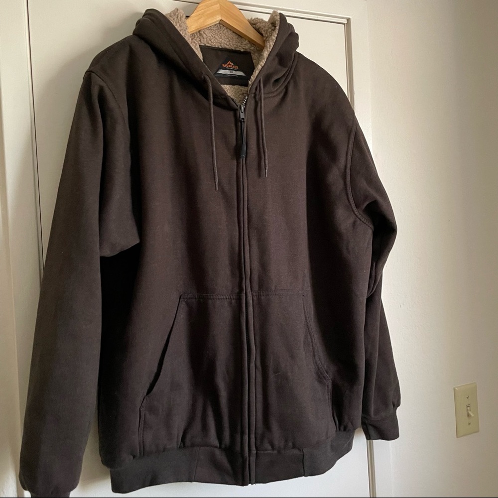 Super thick, durable fur lined Mens coat/jacket perfect for winter! bundle!!!